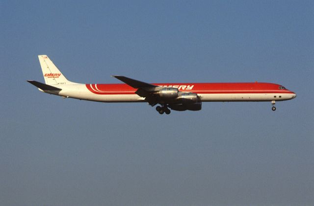 McDonnell Douglas DC-8-70 (N796FT) - Final Approach to Narita Intl Airport Rwy16 on 1986/04/13