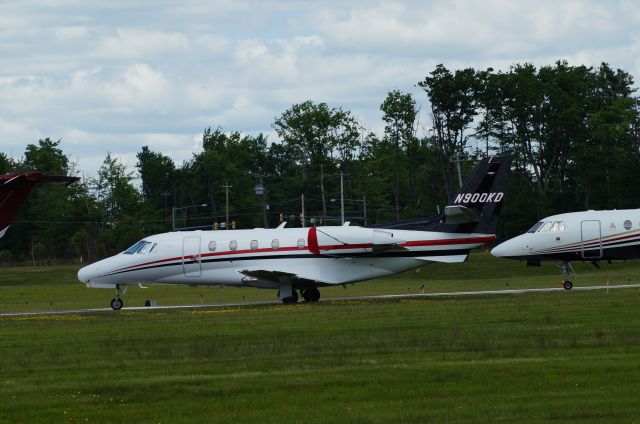 Cessna Citation Excel/XLS (N900KD) - Stopped in at KMPO. Pocono 400 was running.