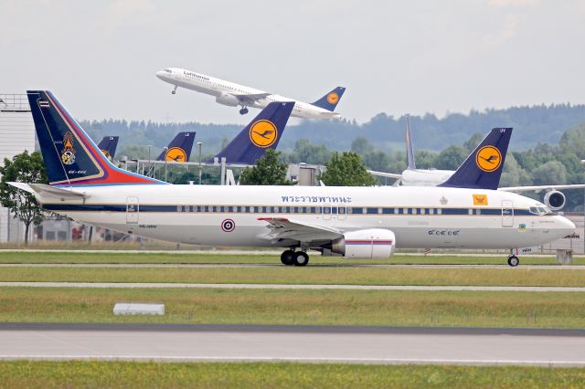 Boeing 737-700 (HS-HRH)