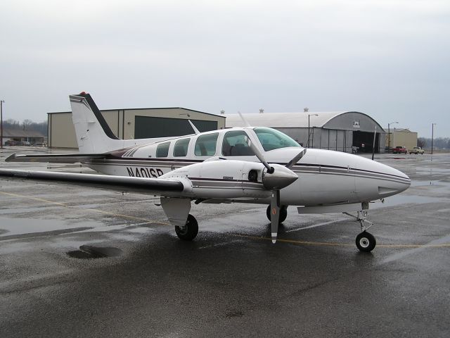 Beechcraft Baron (58) (N401SB)