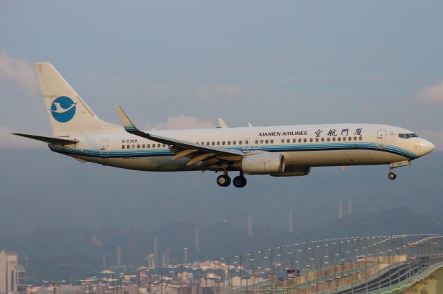 Boeing 737-800 (B-5389)