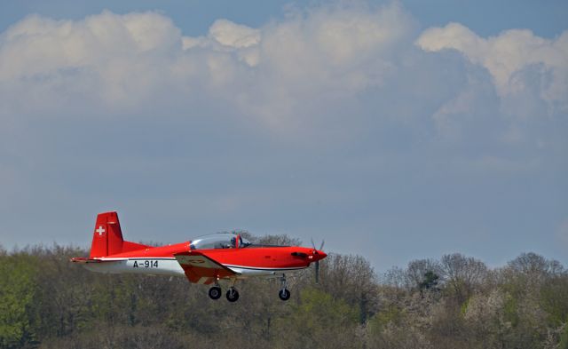 Pilatus PC-7 Astra —