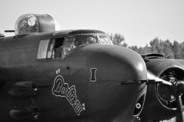 North American TB-25 Mitchell (N5548N) - North American B-25-H