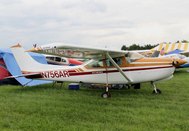 Cessna Skylane (N756AR)
