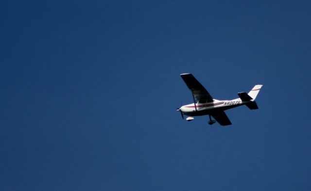 Cessna Skylane (N4007S) - Flying over Cape Charles, VA.