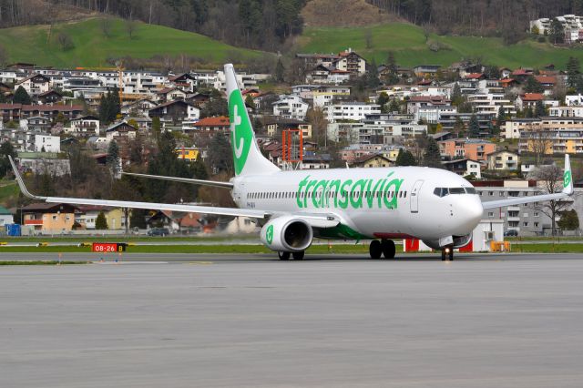 Boeing 737-800 (PH-GUV)