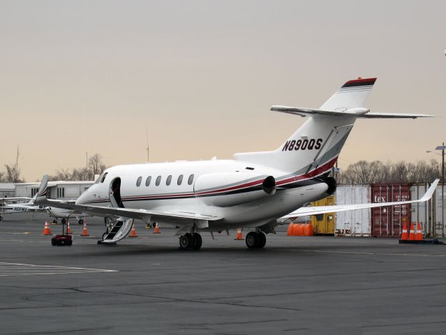 Hawker 800 (N890QS)