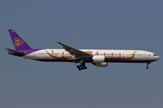 Boeing 777-200 (HS-TKF) - "Royal Barge Suphannahong" livery