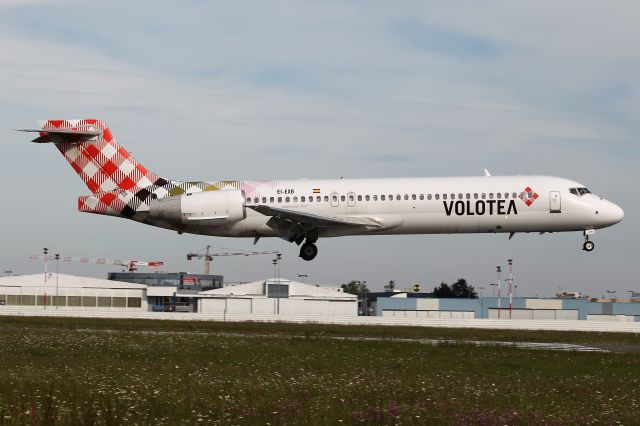Boeing 717-200 (EI-EXB)