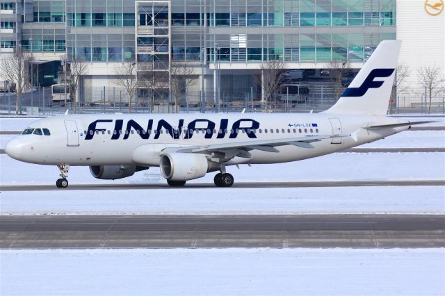 Airbus A320 (OH-LXK)