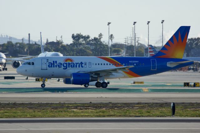 Airbus A319 (N335NV)