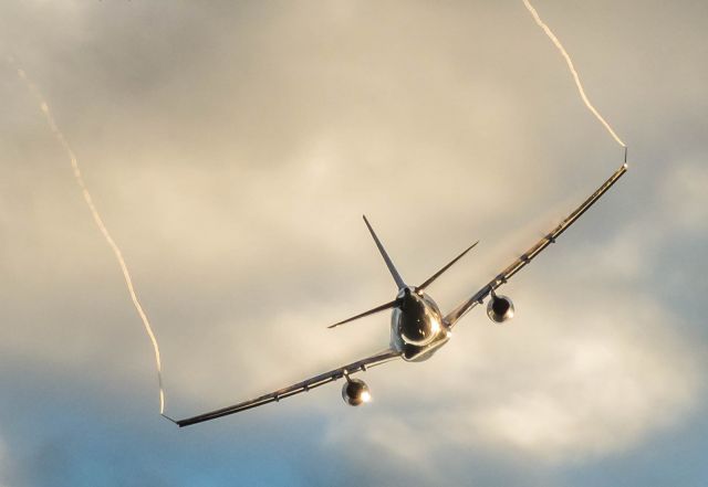 Airbus A330-300 —