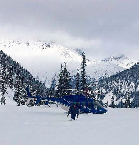 Bell 407 (C-FCPH) - Bell 407 helping us play in the snow in the Garibaldi Range, north of Whistler, BC