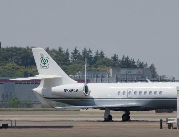 Dassault Falcon 2000 (N688CP) - I take a picture on Apr 29, 2017.