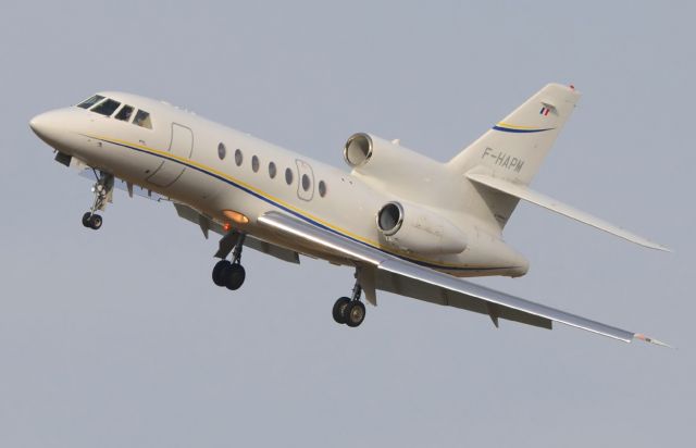 Dassault Falcon 50 (F-HAPM) - Landing 25