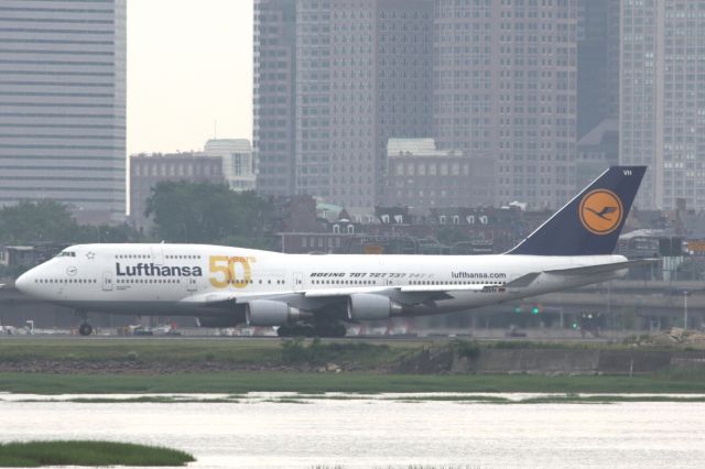 Boeing 747-400 (D-ABVH)