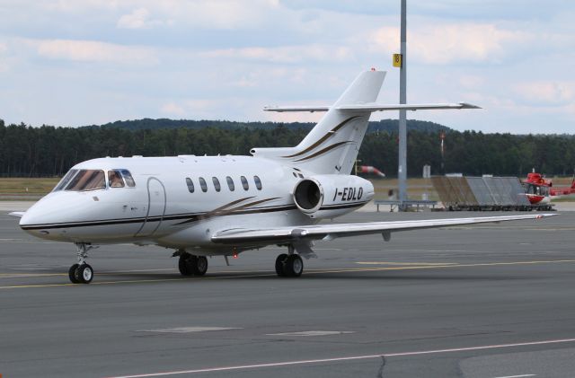 Hawker 800 (I-EDLO)