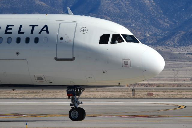 Airbus A321 (N397DN)