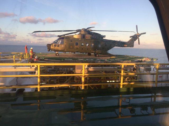 WESTLAND Merlin (M508) - Picture taken on 12-10-2014 o/b Seafox 5 located close to EKTW. M-508 shutdown on platform while the doctor and medic prepare a patient for medevac.br /M-508 is operated by 722 Squadron (CN:50145)