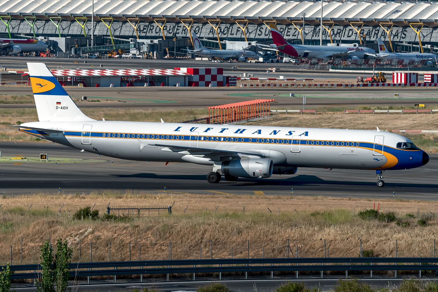 Airbus A321 (D-AIDV)