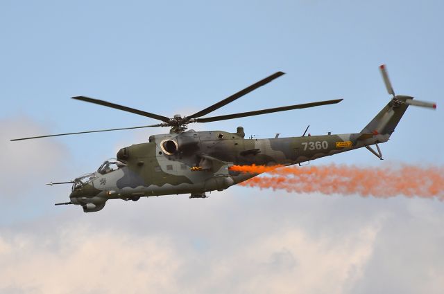 MIL Mi-25 (N7360)