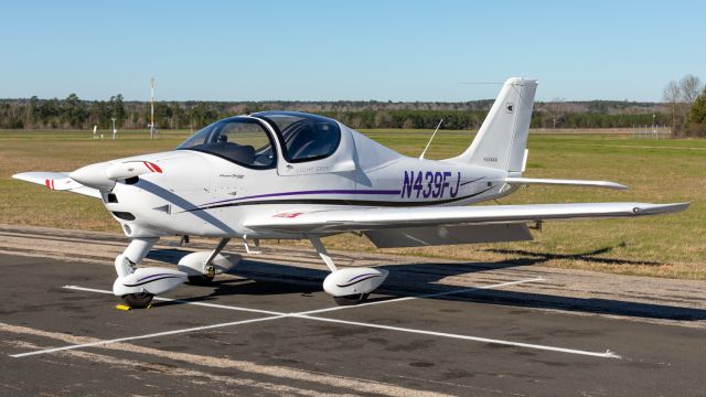 TECNAM Sierra (N439FJ) - Stephen F. Austin State University's "Flying Jacks" trainer.