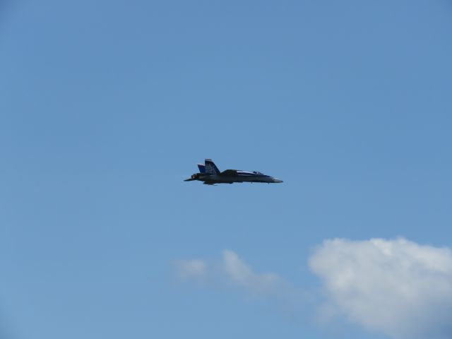 McDonnell Douglas FA-18 Hornet (18-8776) - AIRSHOW VICTORIAVILLE 2018