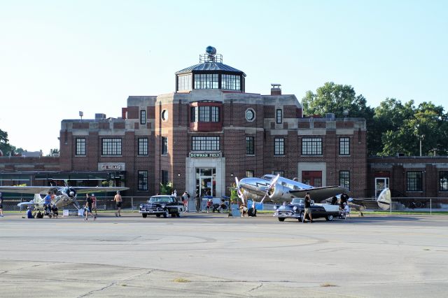 — — - Bowman Field Aviation and Military Heritage Festival 2018