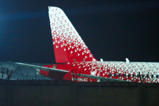 Sukhoi Superjet 100 (RA-89042)