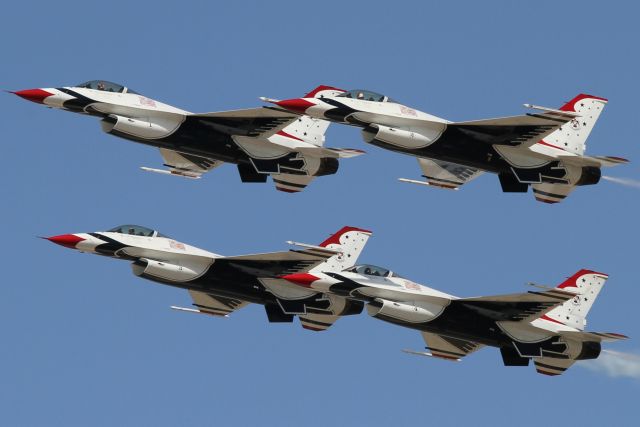Lockheed F-16 Fighting Falcon —