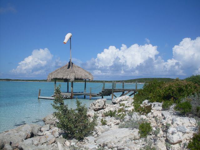 Cessna Caravan (LMO208) - The FBO at Musha Cay, Bahamas  aka- Copperfield Cay (www.mushacay.com)