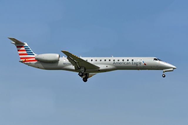 Embraer ERJ-145 (N623AE)