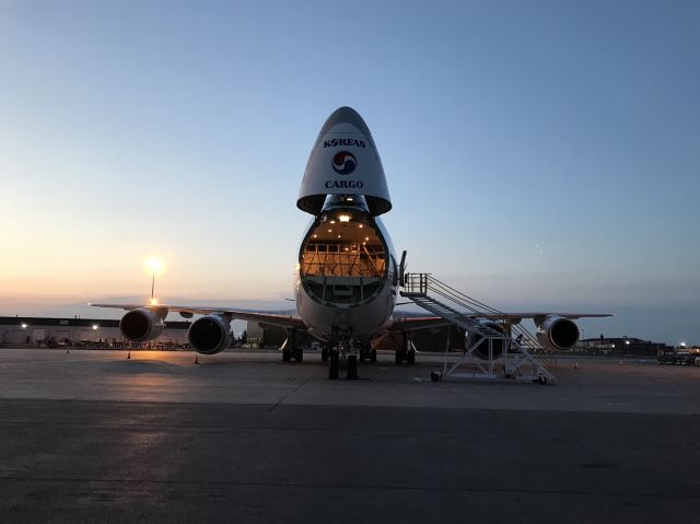 Boeing 747-200 (HL7609)