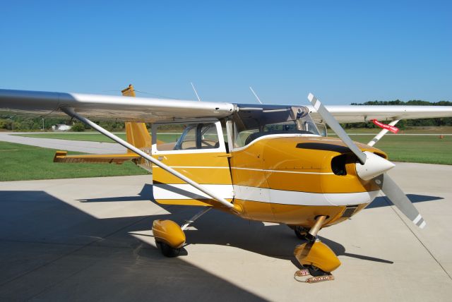 Cessna Skyhawk (N78548)