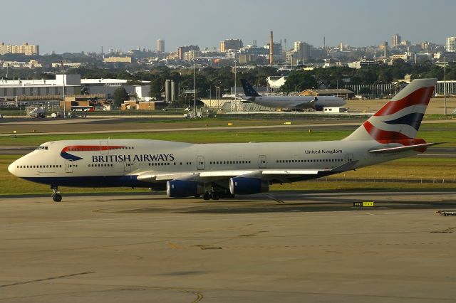 Boeing 747-400 (G-BNLP)