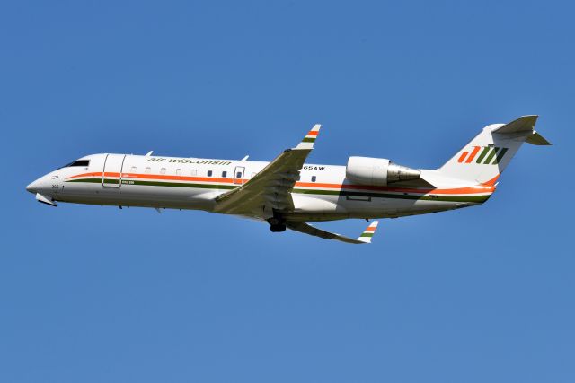 Canadair Regional Jet CRJ-200 (N465AW) - 23-R departure 04-24-23 to IAD