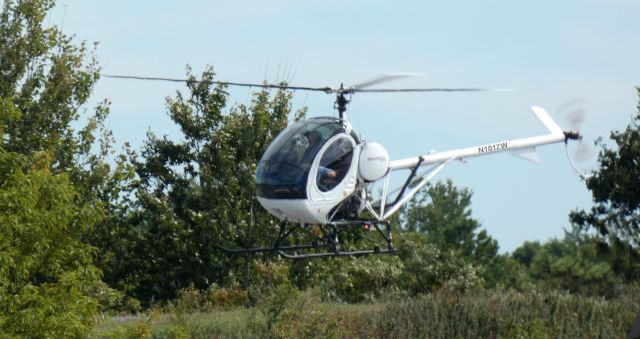 SCHWEIZER 269 (N101ZW) - Making a low pass is this 2007 Schweizer 269C-1 rotorcraft in the Autumn of 2022.