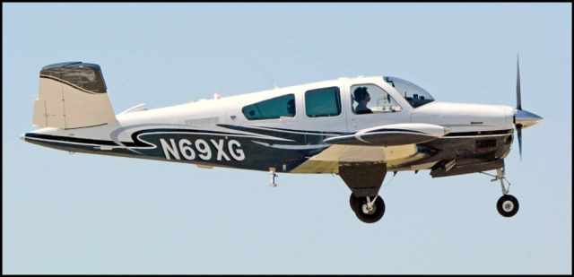 Beechcraft 35 Bonanza (N69XG)