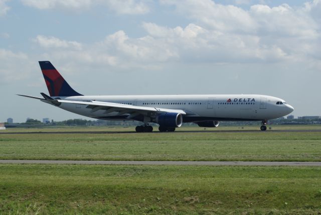 Airbus A330-300 (N821NW) - Delta A330-323 cn865