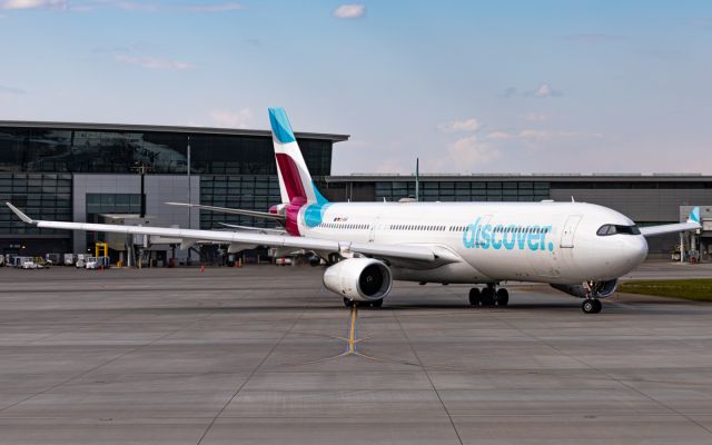 Airbus A330-300 (D-AIKE)