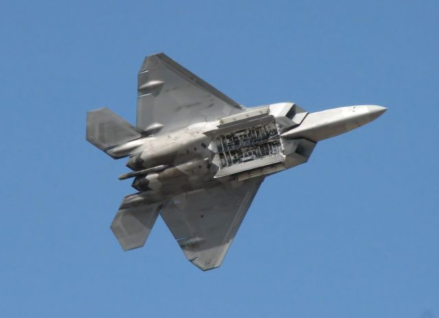 Lockheed F-22 Raptor — - F-22 flight demonstration at the 2012 Reno Air Races.