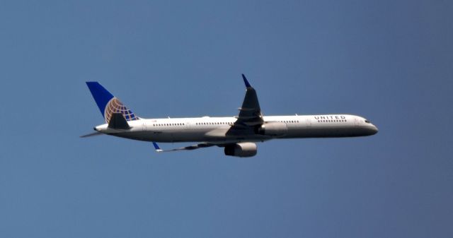 Boeing 757-200 (UNK) - UAL B757 climbing out of BOS over Hull, MA.