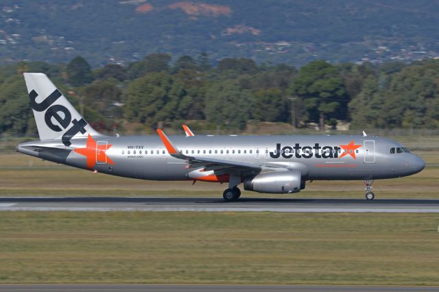 Airbus A320 (VH-YXV) - ADELAIDE AIRPORT, FRIDAY MAY 20, 2022.br /br /JQ775 commencing its take-off on Rw 23 during a brief change of operational runway from 05 to 23.