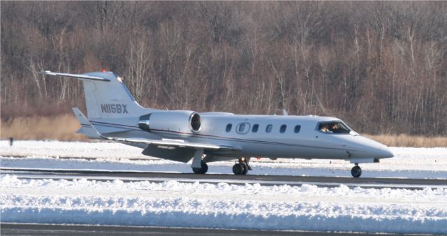 Learjet 31 (N115BX)