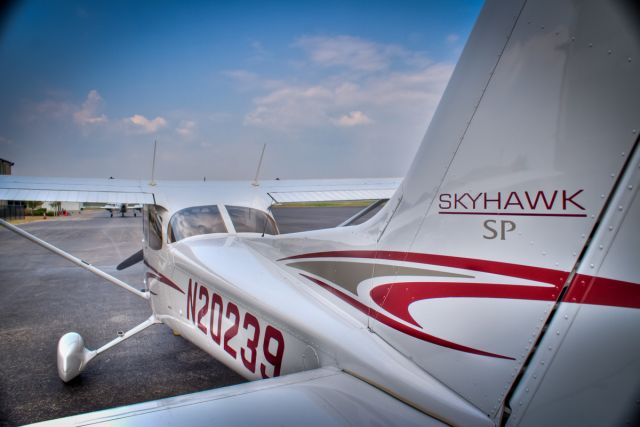 Cessna Skyhawk (N20239)