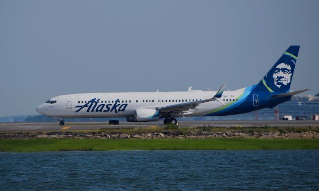 Boeing 737-900 (N277AK) - (7/5/19)