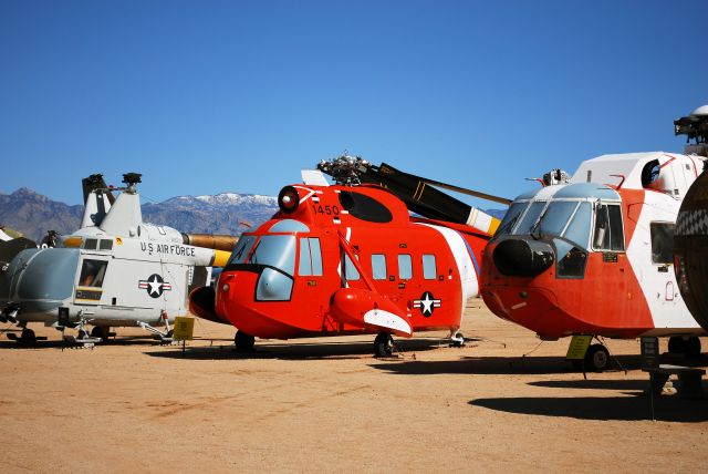 — — - Old  helicopters at the Pima Air and Space Museum, next to Davis-Monthan AFB.