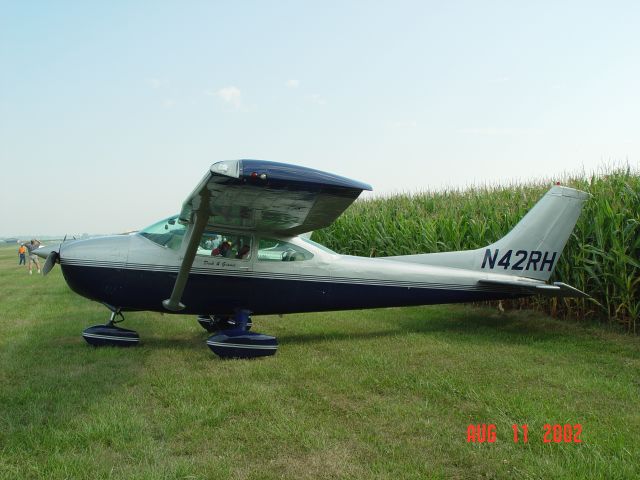 Cessna Skylane (N42RH) - 1979 Cessna 182Q refurbished in 2000