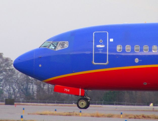 Boeing 737-700 (N754SW)