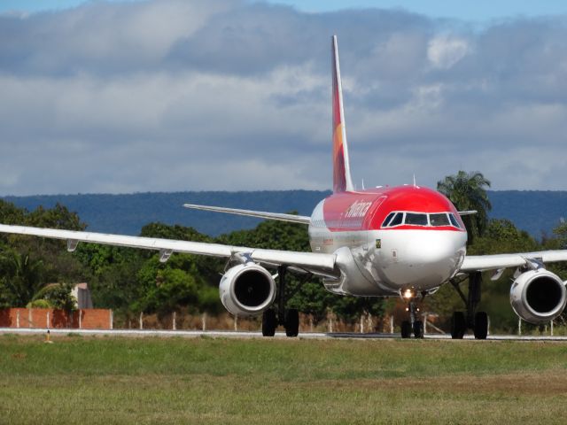 Airbus A318 (PR-AVL) - Airbus A318-122